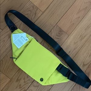 BNWT - lululemon Fanny pack